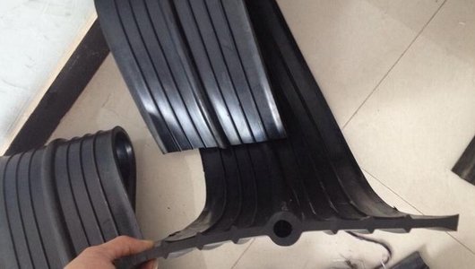 橡膠止水帶與中埋式橡膠止水帶有什么區別?